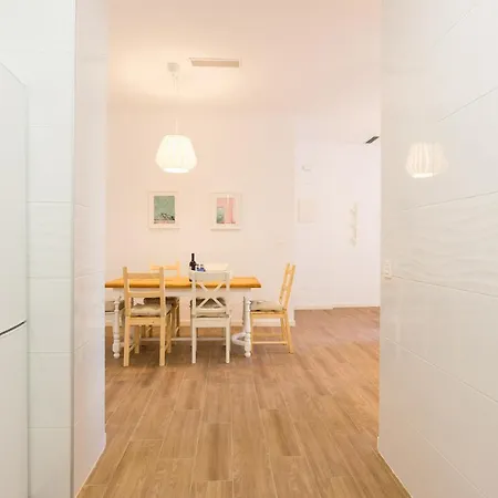 Malagasuite Center Life Apartment